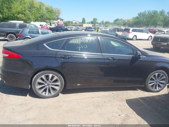 3FA6P0T99LR199141 Ford FUSION SE