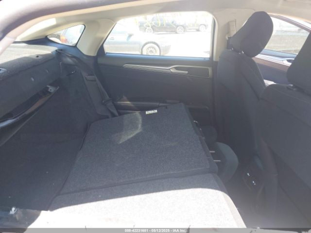 3FA6P0T99LR199141 Ford FUSION SE
