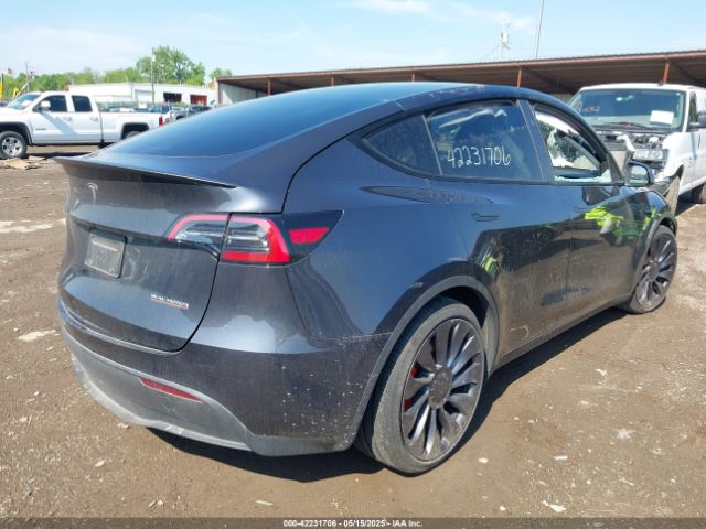 2024 TESLA MODEL Y 7SAYGDEF6RA291217 Photo 3