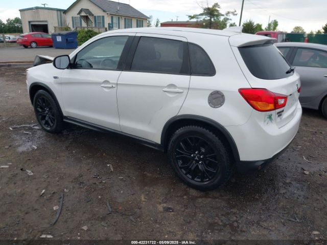 2017 MITSUBISHI OUTLANDER SPORT JA4AR3AU6HZ061609 Photo 2