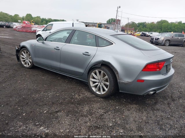 2014 AUDI A7 WAUWGAFC3EN080494 Photo 2
