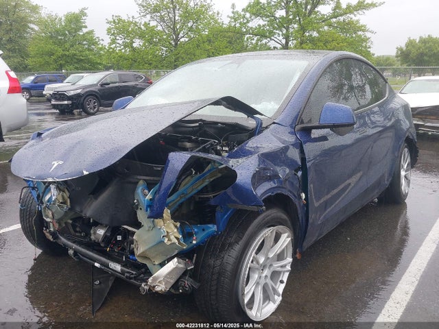 2023 TESLA MODEL Y 7SAYGDEE0PA130639 Photo 1