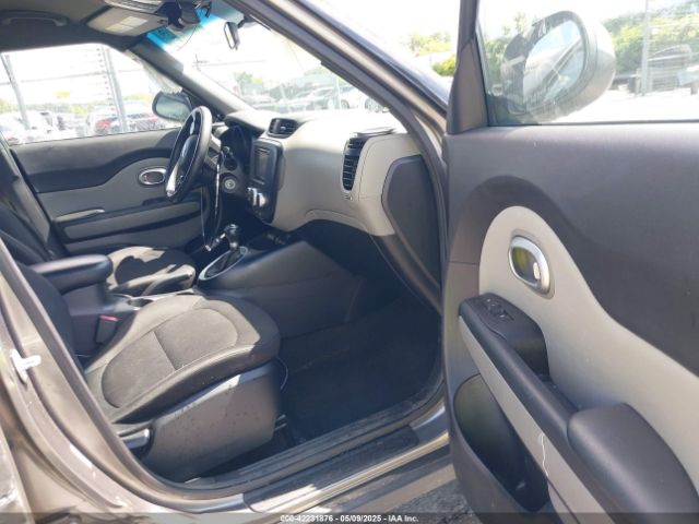 KNDJN2A29F7226703 KIA Soul
