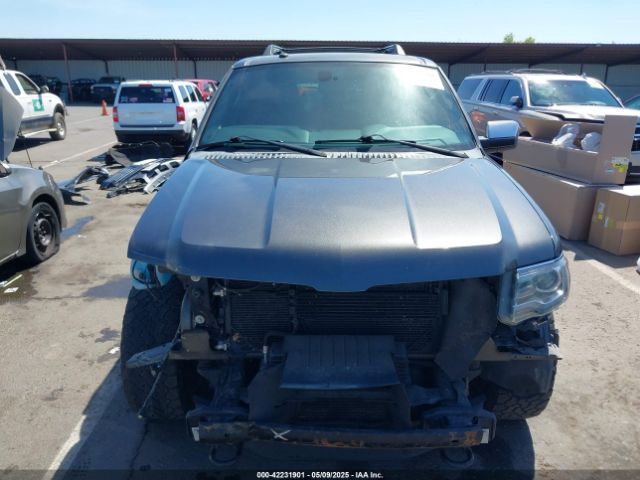 5LMJJ2JT0GEL03808 Lincoln Navigator Select