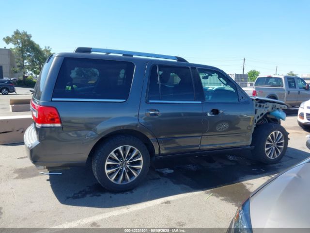 5LMJJ2JT0GEL03808 Lincoln Navigator Select
