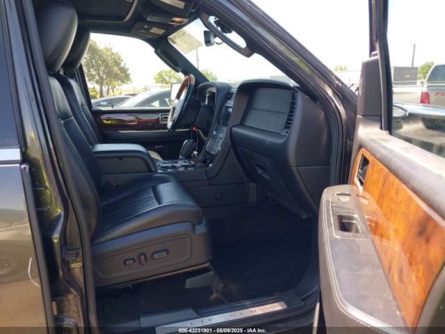 5LMJJ2JT0GEL03808 Lincoln Navigator Select
