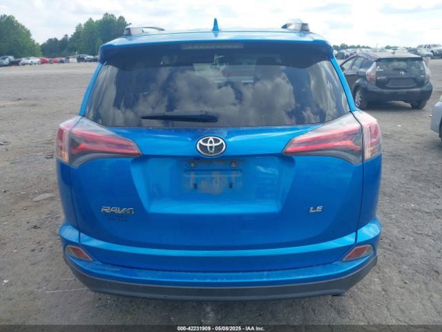 JTMZFREV8GD084635 Toyota RAV4 LE