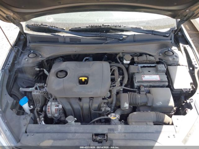3KPF24AD2ME338591 KIA Forte Lxs