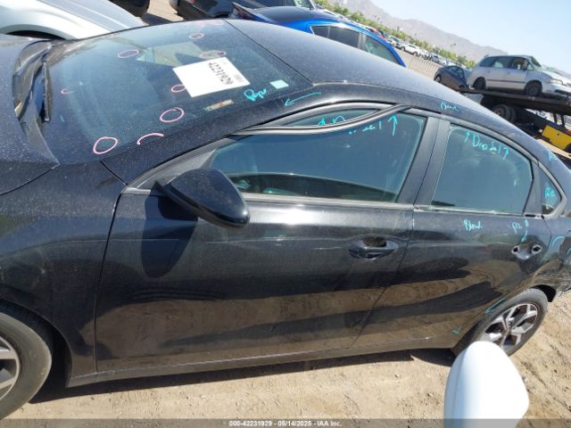 3KPF24AD2ME338591 KIA Forte Lxs