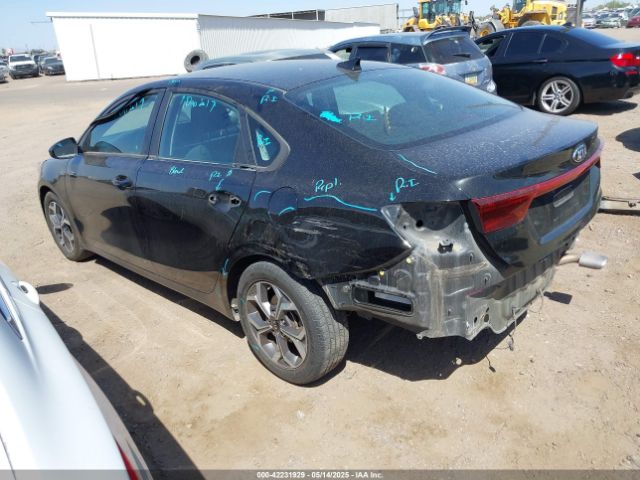 3KPF24AD2ME338591 KIA Forte Lxs