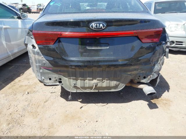 3KPF24AD2ME338591 KIA Forte Lxs