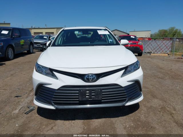 4T1C11AK7RU221239 Toyota CAMRY LE