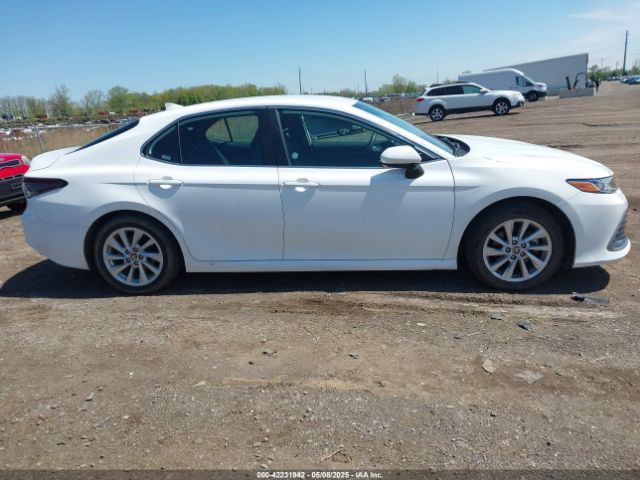 4T1C11AK7RU221239 Toyota CAMRY LE