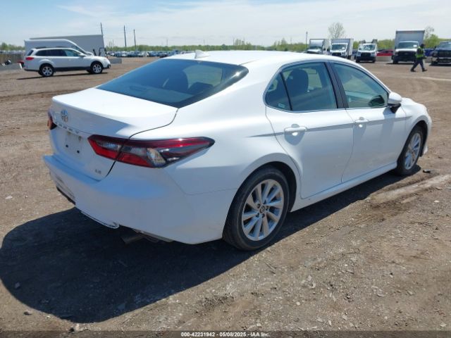 4T1C11AK7RU221239 Toyota CAMRY LE
