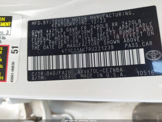4T1C11AK7RU221239 Toyota CAMRY LE