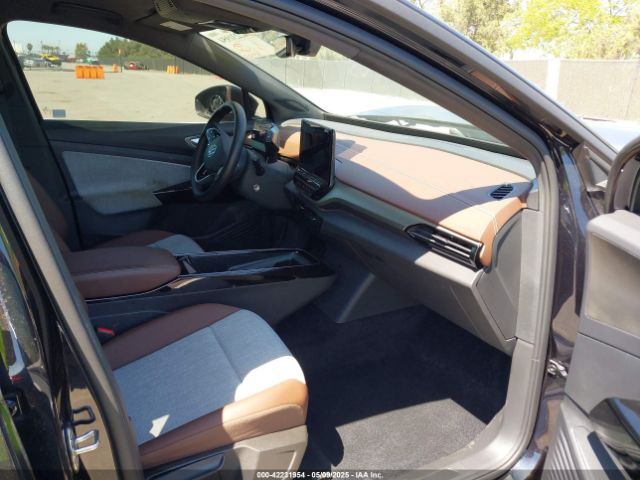 2023 VOLKSWAGEN ID.4 1V2CMPE84PC037620 Photo 4