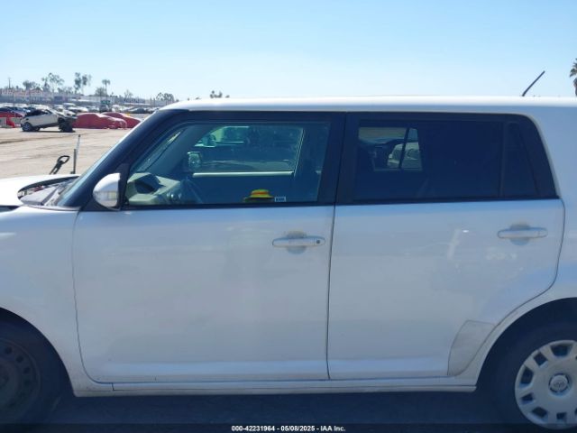 JTLZE4FE6FJ068474 Scion XB