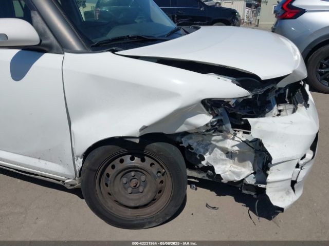 JTLZE4FE6FJ068474 Scion XB