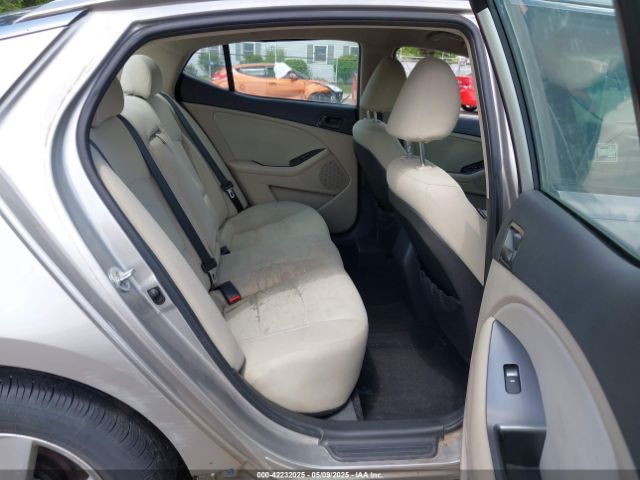 5XXGM4A70FG392359 KIA Optima Lx