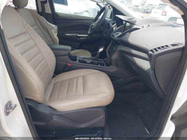 1FMCU0GD1KUA12322 Ford ESCAPE SE