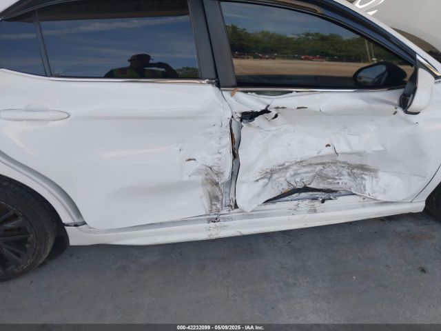 4T1G11AK1MU586414 Toyota CAMRY SE