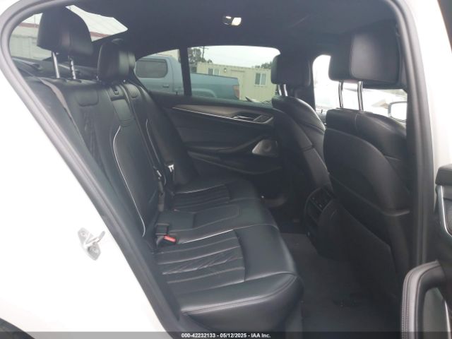 WBAJE5C39HG478295 BMW 540I