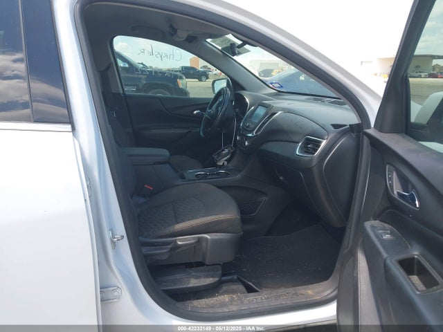 3GNAXJEV8JL414181 Chevrolet EQUINOX LT
