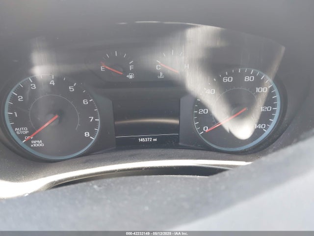 3GNAXJEV8JL414181 Chevrolet EQUINOX LT
