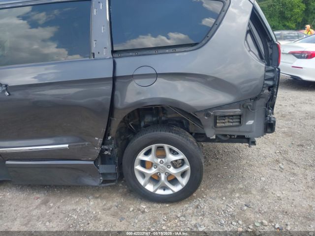 2C4RC1EG0KR652409 Chrysler Pacifica Touring L Plus