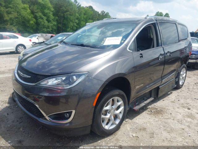 2019 CHRYSLER PACIFICA 2C4RC1EG0KR652409 Photo 1