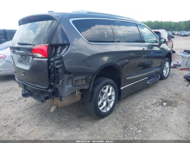 2019 CHRYSLER PACIFICA 2C4RC1EG0KR652409 Photo 3