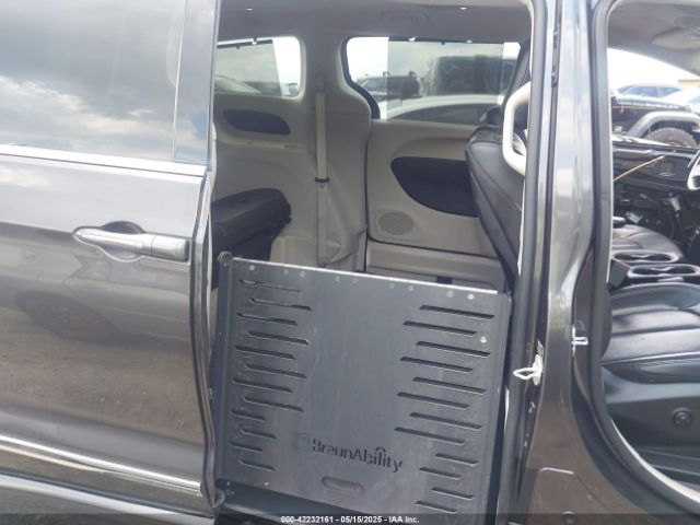 2019 CHRYSLER PACIFICA 2C4RC1EG0KR652409 Photo 7
