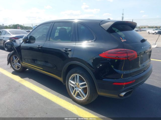 2016 PORSCHE CAYENNE WP1AA2A25GLA09331 Photo 2
