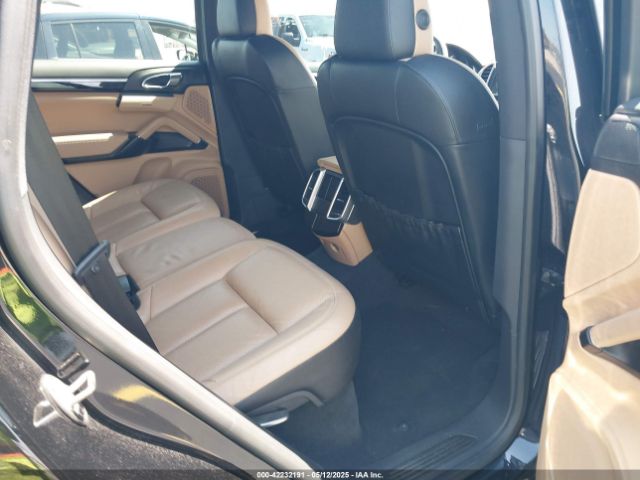2016 PORSCHE CAYENNE WP1AA2A25GLA09331 Photo 7