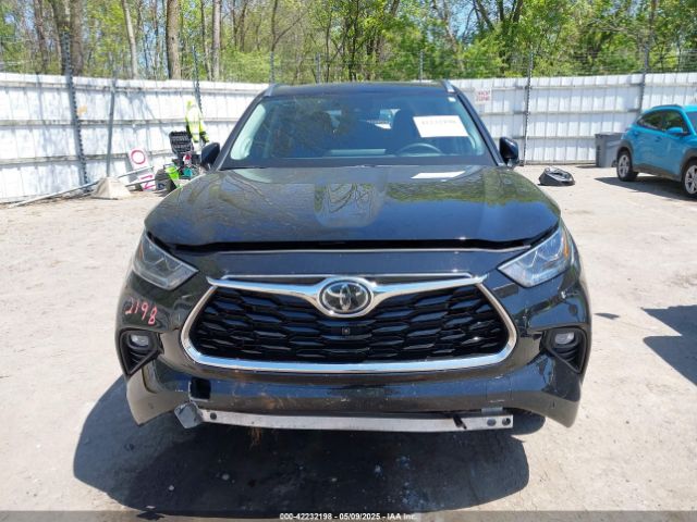 5TDKDRBH6RS539642 Toyota Highlander Platinum