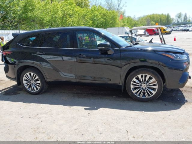 5TDKDRBH6RS539642 Toyota Highlander Platinum