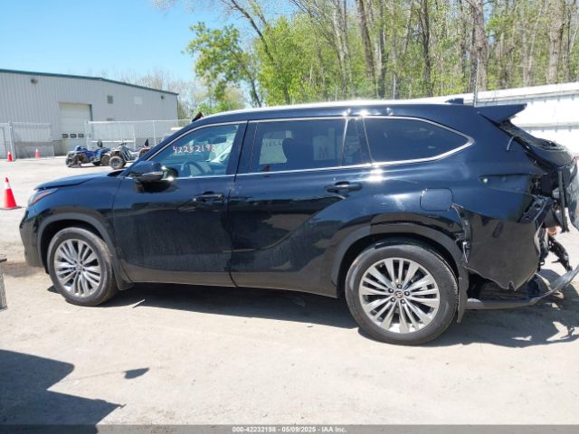 5TDKDRBH6RS539642 Toyota Highlander Platinum