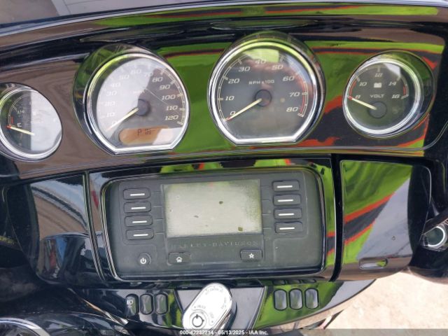 2016 HARLEY-DAVIDSON FLHTK 1HD1KEL13GB664600 Photo 6