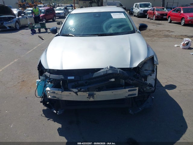 1N4BL4CV8MN418271 Nissan Altima Sr Fwd