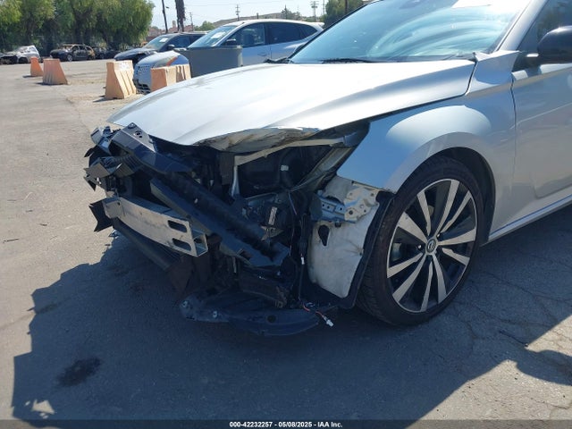 1N4BL4CV8MN418271 Nissan Altima Sr Fwd