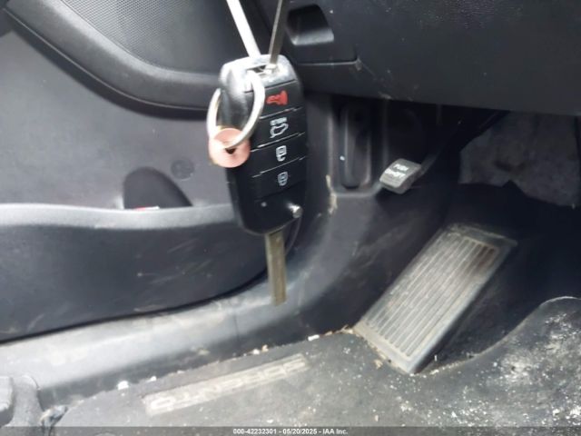 5XYPGDA37LG658455 KIA Sorento 2.4l Lx