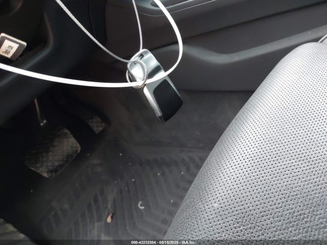 2017 AUDI A4 WAUENAF49HN006320 Photo 10