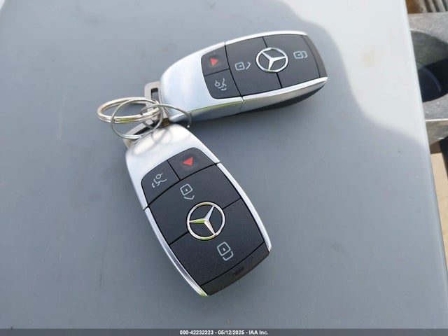 W1K5J4HB4SN517782 Mercedes-Benz m260