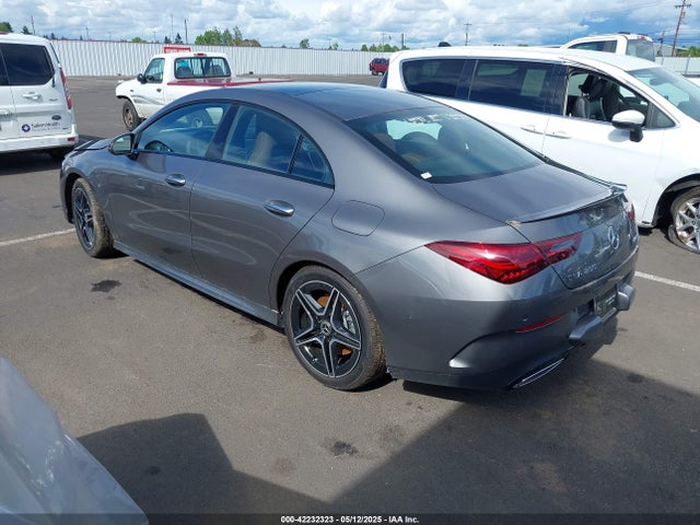 W1K5J4HB4SN517782 Mercedes-Benz m260