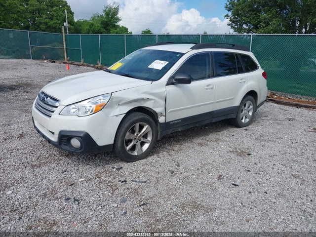 Subaru 2.5na u5 2014 4S4BRBAC8E3213704 Image 2