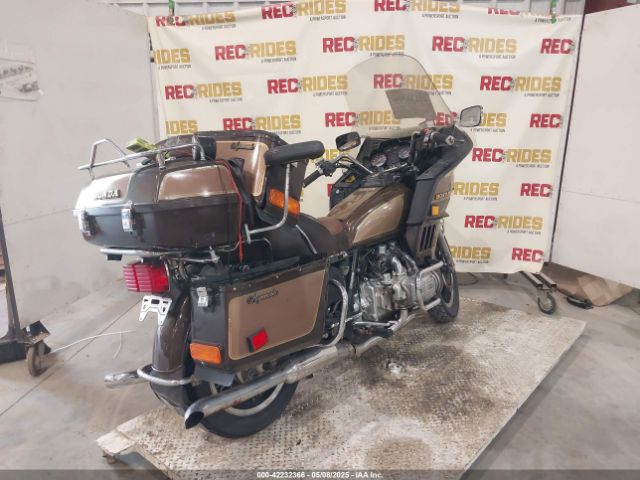 1982 HONDA GL1100 1HFSC0227CA236650 Photo 3