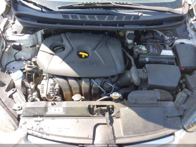 5NPDH4AEXGH696729 Hyundai ELANTRA SE