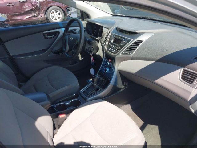 5NPDH4AEXGH696729 Hyundai ELANTRA SE