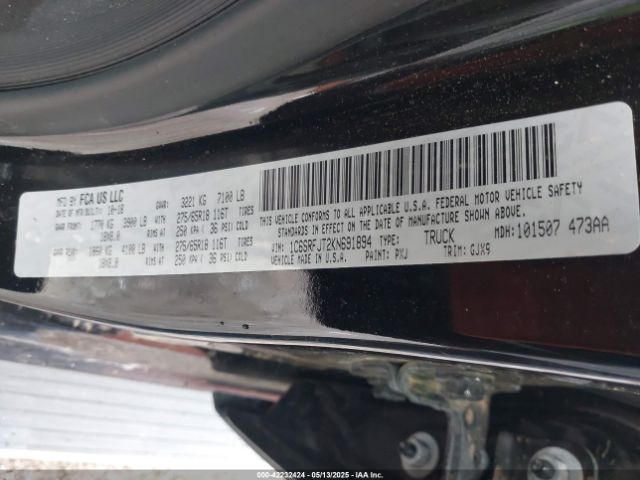 1C6SRFJT2KN691894 RAM 1500 Laramie  4x4 5'7 Box