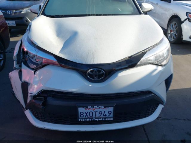 JTNKHMBX4M1126585 Toyota C-HR XLE